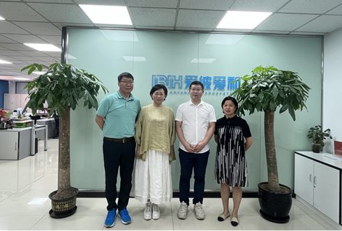 交通创新，新材料先行 记南湖交科院院长一行来访