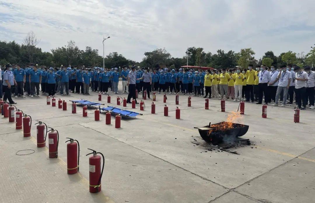 消防大演练 确保国庆期间安全生产！